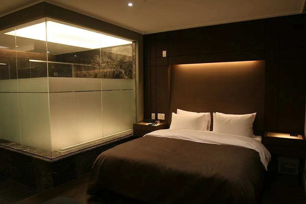 Club Hotel Busan