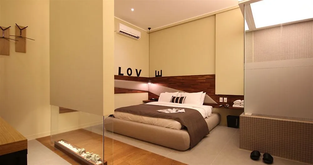 Club Hotel Busan